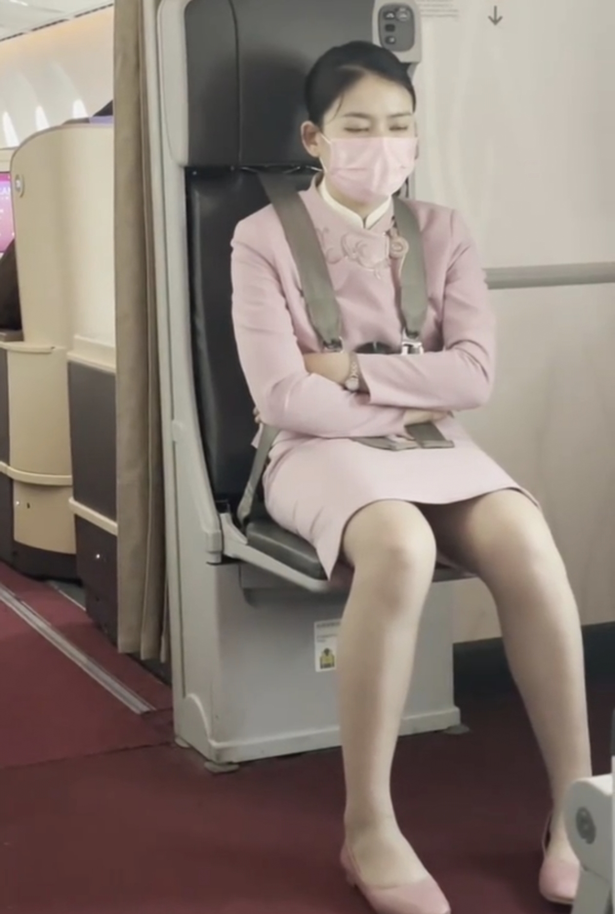 SHENSHI绅士美女模特美娜丝袜美腿空姐制服写真【35】 - 美女 - 亿图全景图库
